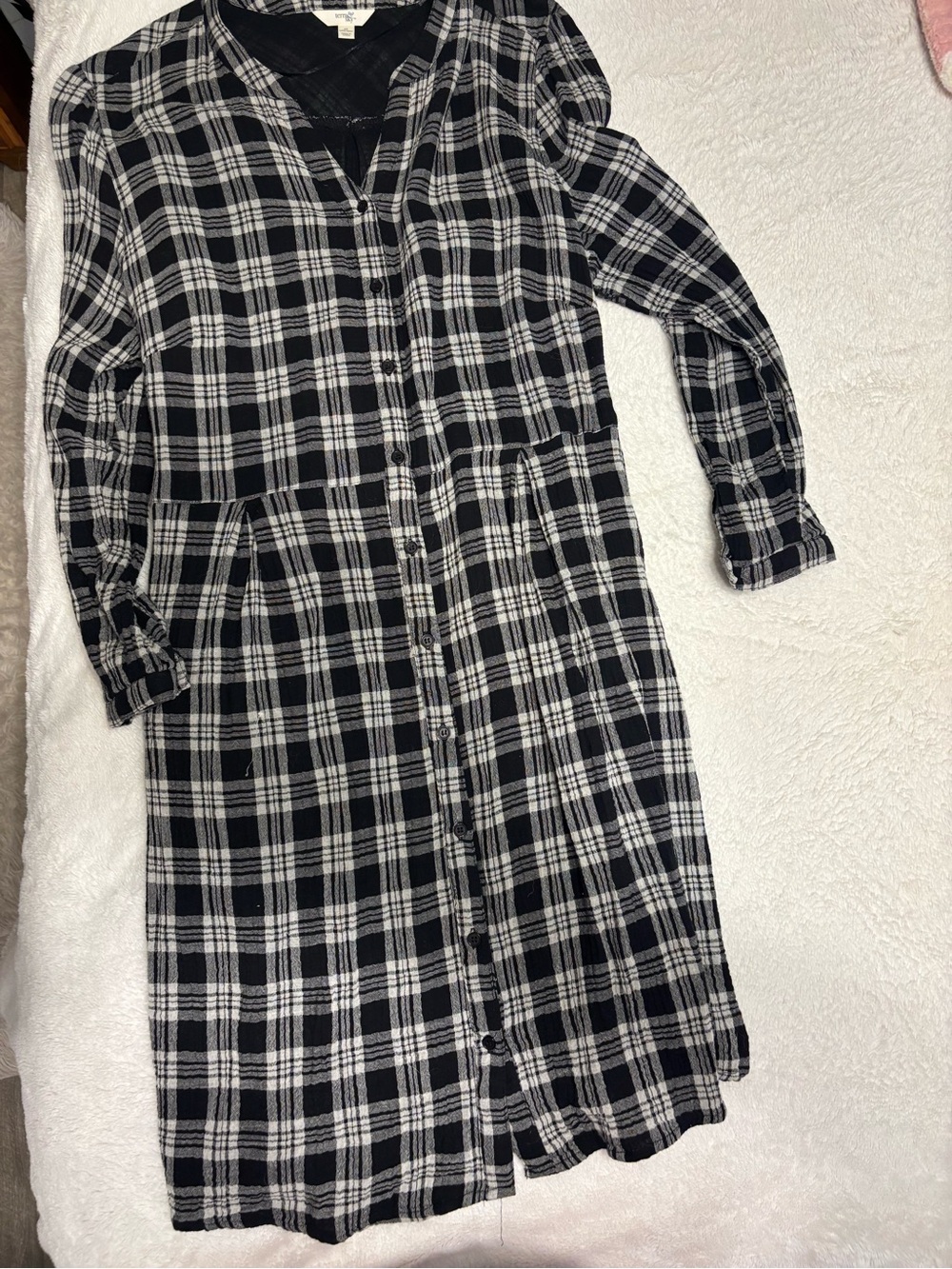 Terra & Sky Black and White Plaid Button-Front Long Sleeve Dress